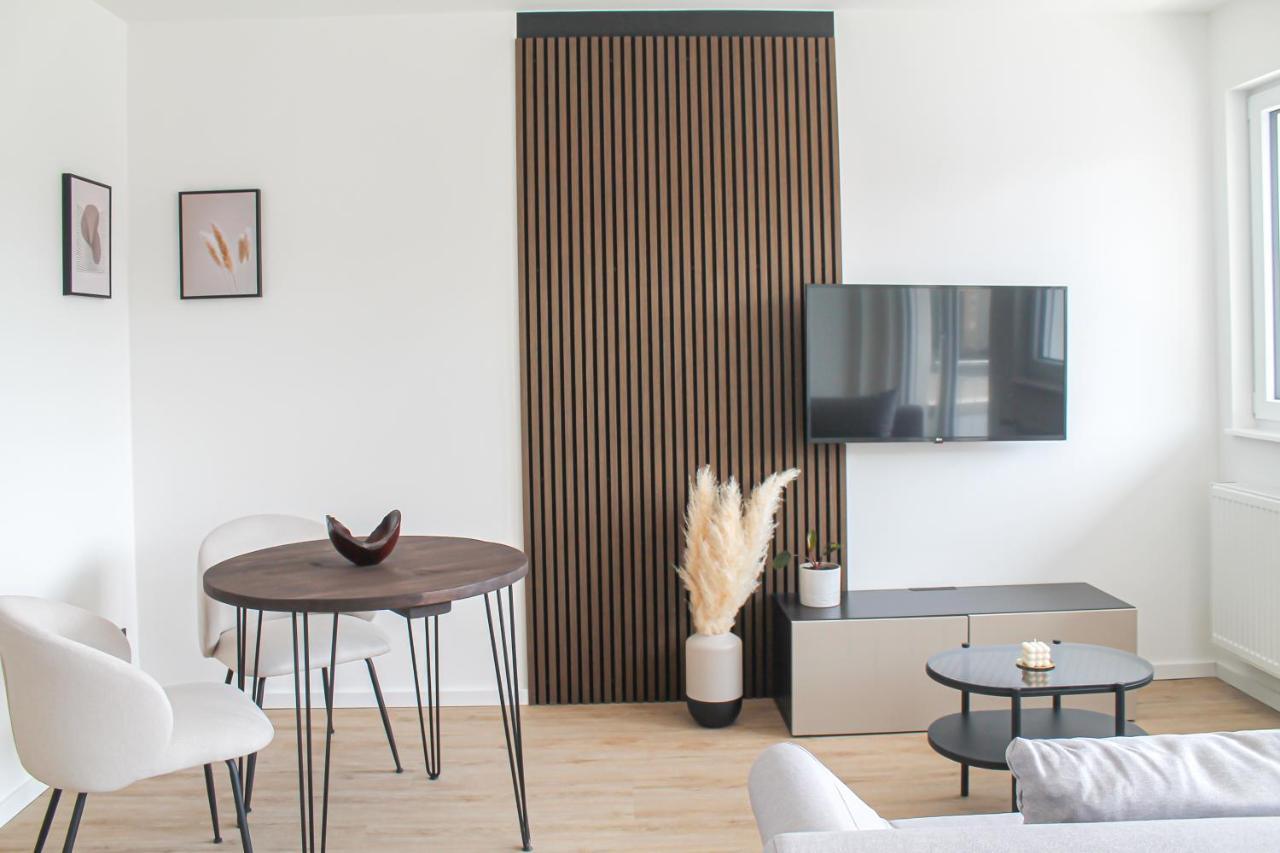 Special Apartment - Stadtnah, Balkon, Parkplatz, E-Ladestation, Gitterbox Fuer Fahrraeder, Fitnessstudio 코블렌츠 외부 사진