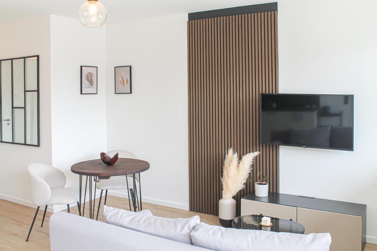 Special Apartment - Stadtnah, Balkon, Parkplatz, E-Ladestation, Gitterbox Fuer Fahrraeder, Fitnessstudio 코블렌츠 외부 사진