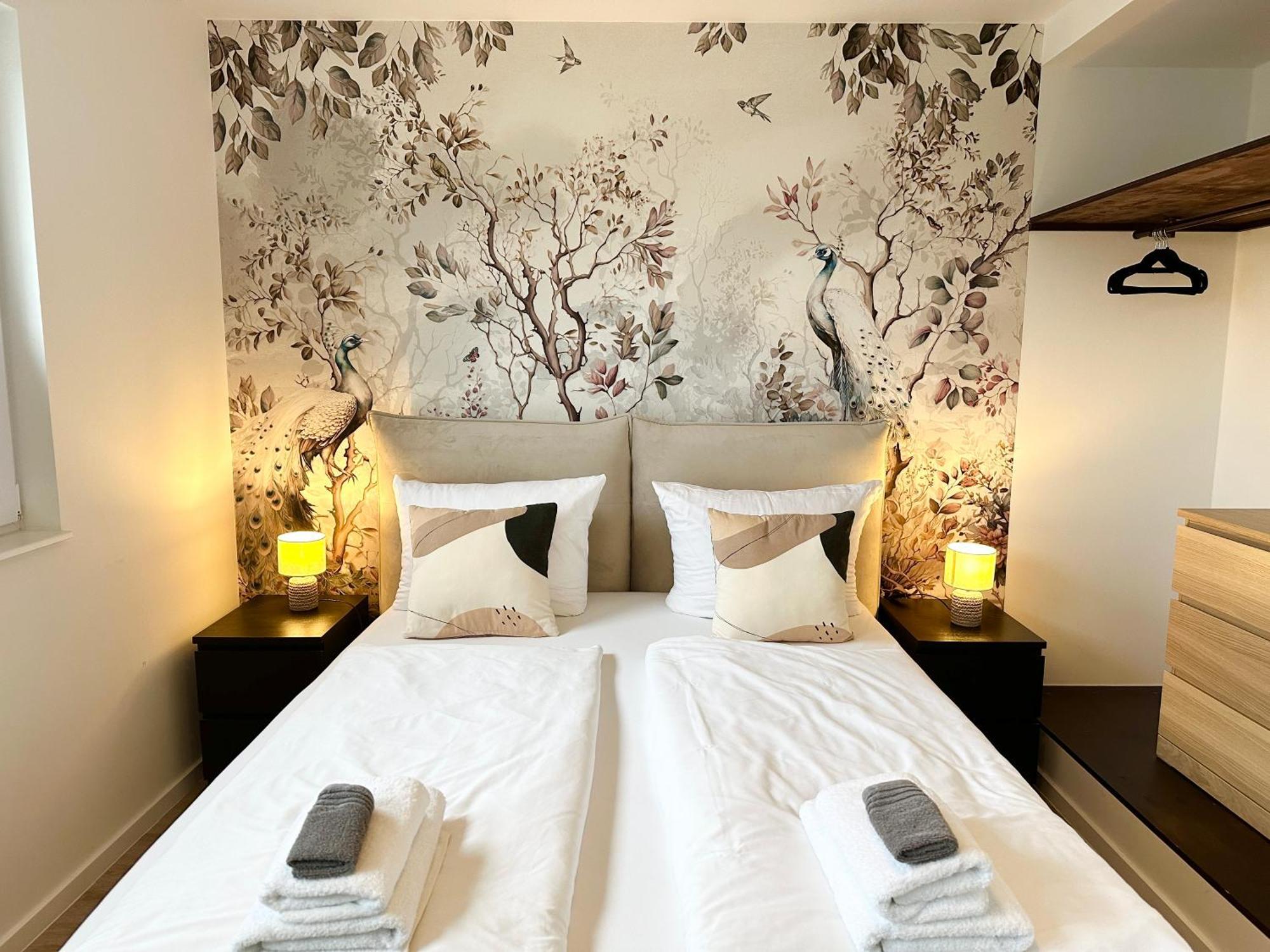 Special Apartment - Stadtnah, Balkon, Parkplatz, E-Ladestation, Gitterbox Fuer Fahrraeder, Fitnessstudio 코블렌츠 외부 사진